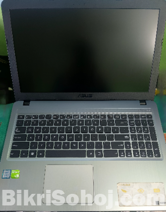 ASUS VivoBook 15 (X540U)